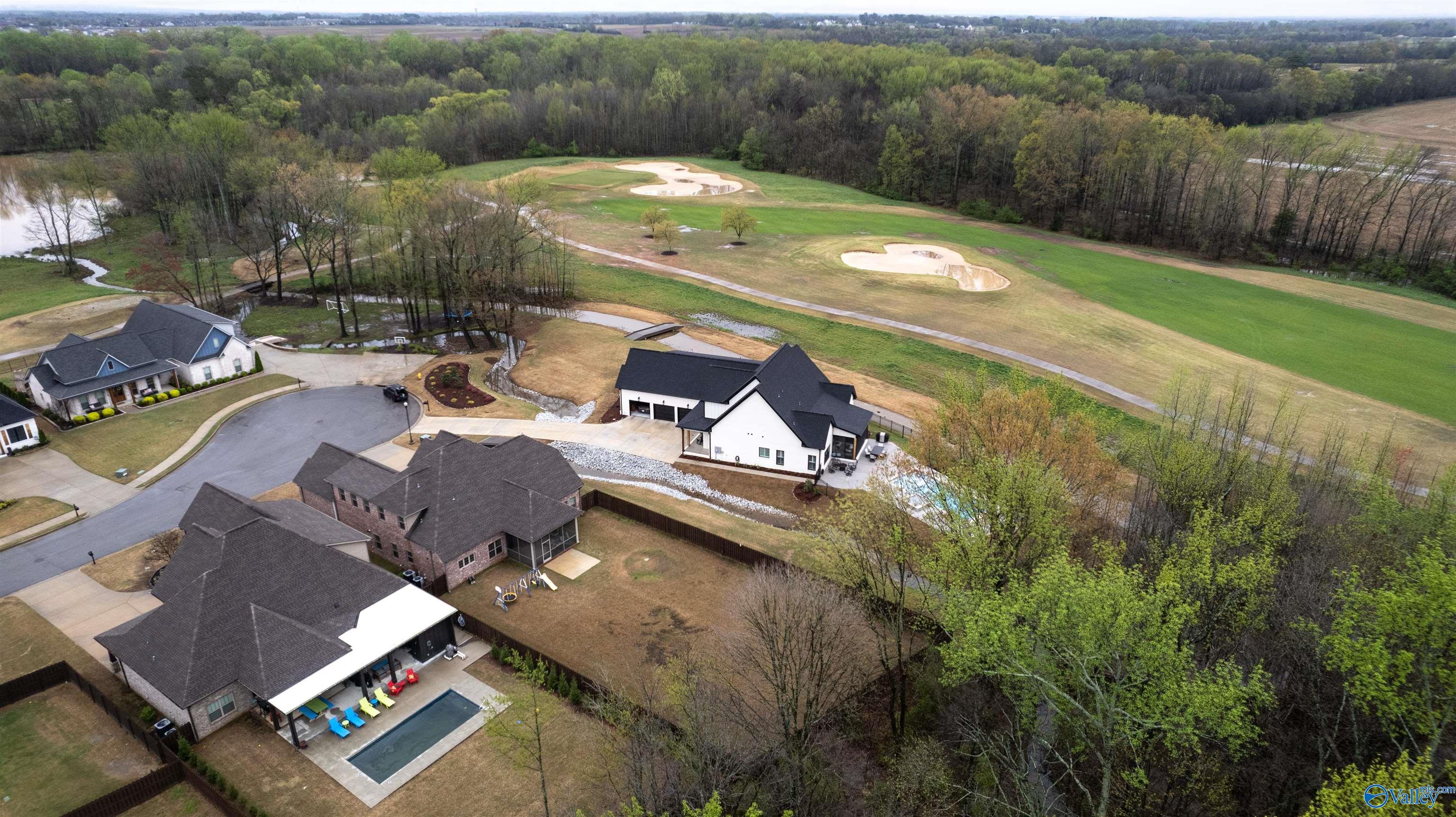 13665 Plainfield Drive, Athens, Alabama image 8