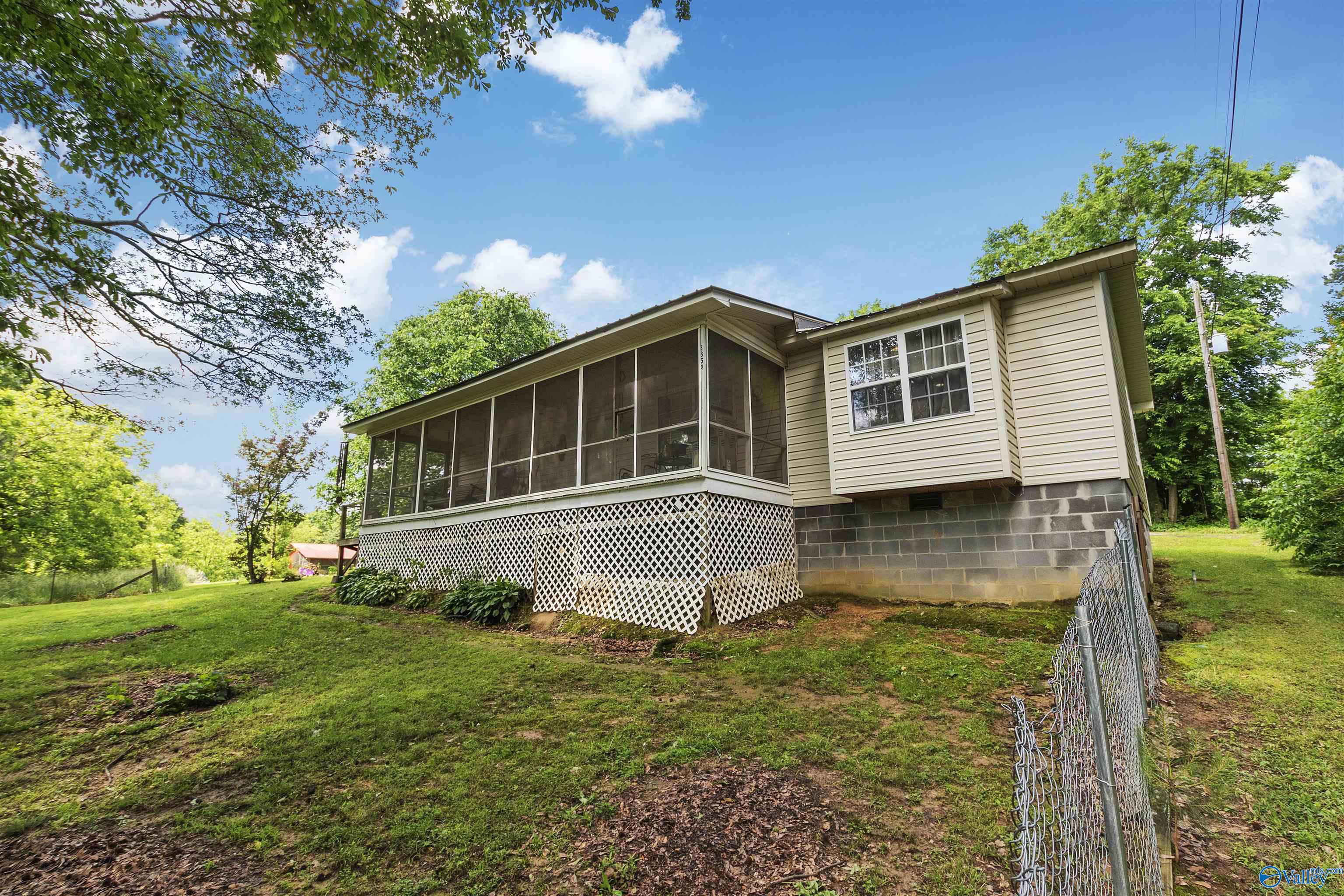 3854 Oneonta Cut-off Road, Albertville, Alabama image 6
