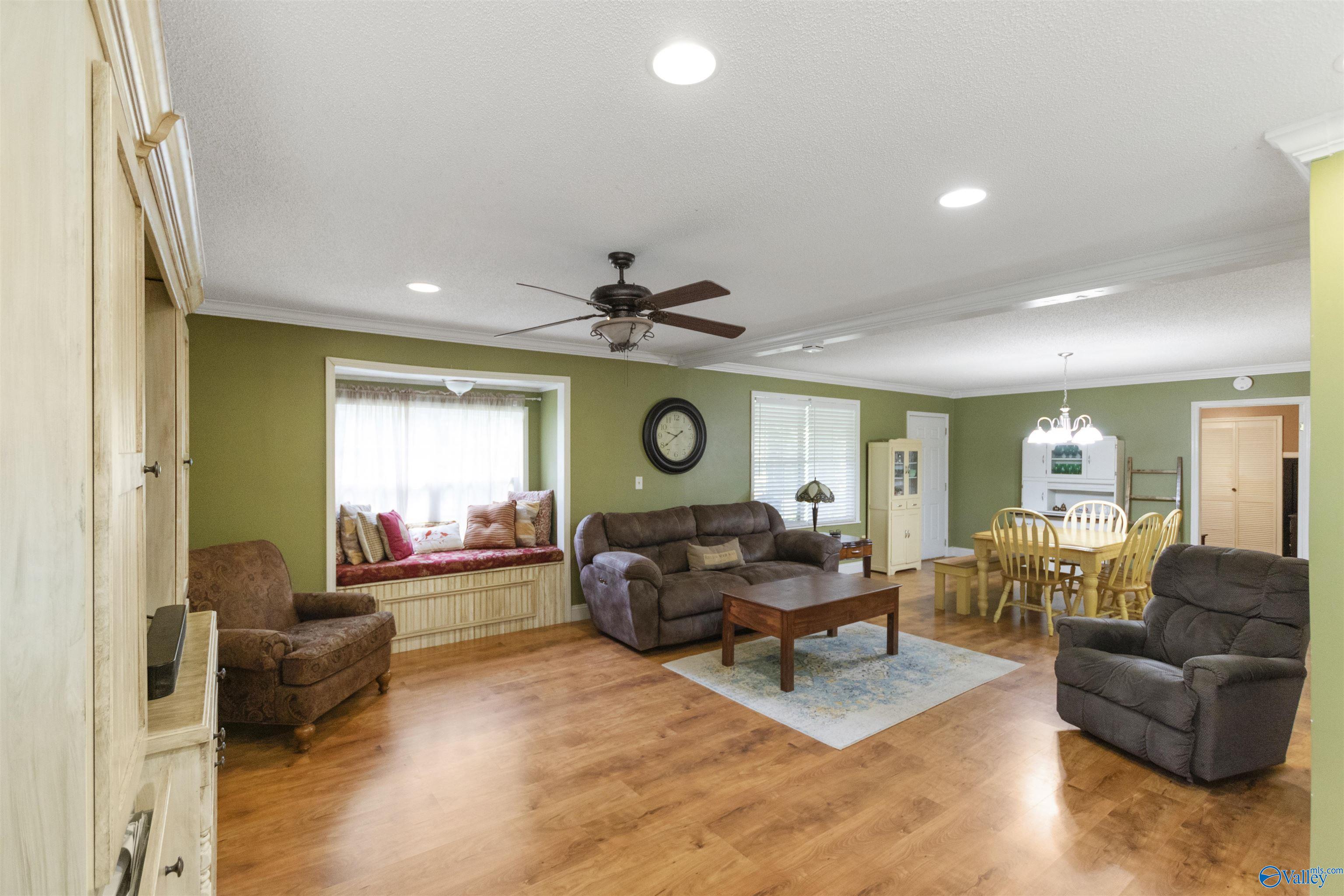 3854 Oneonta Cut-off Road, Albertville, Alabama image 12