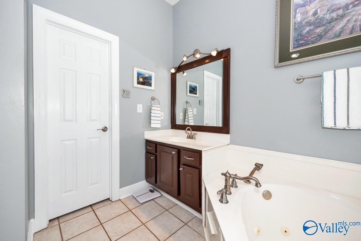 2540 Audubon Lane, Owens Cross Roads, Alabama image 24