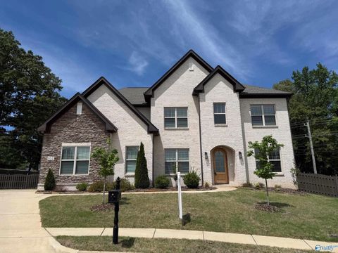 Townhouse For Sale - 102 Barkley Court<br/> Madison, AL 35756