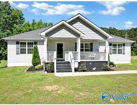 Homes For Sale - 179 County Road 1210<br/> Cullman, AL 35057