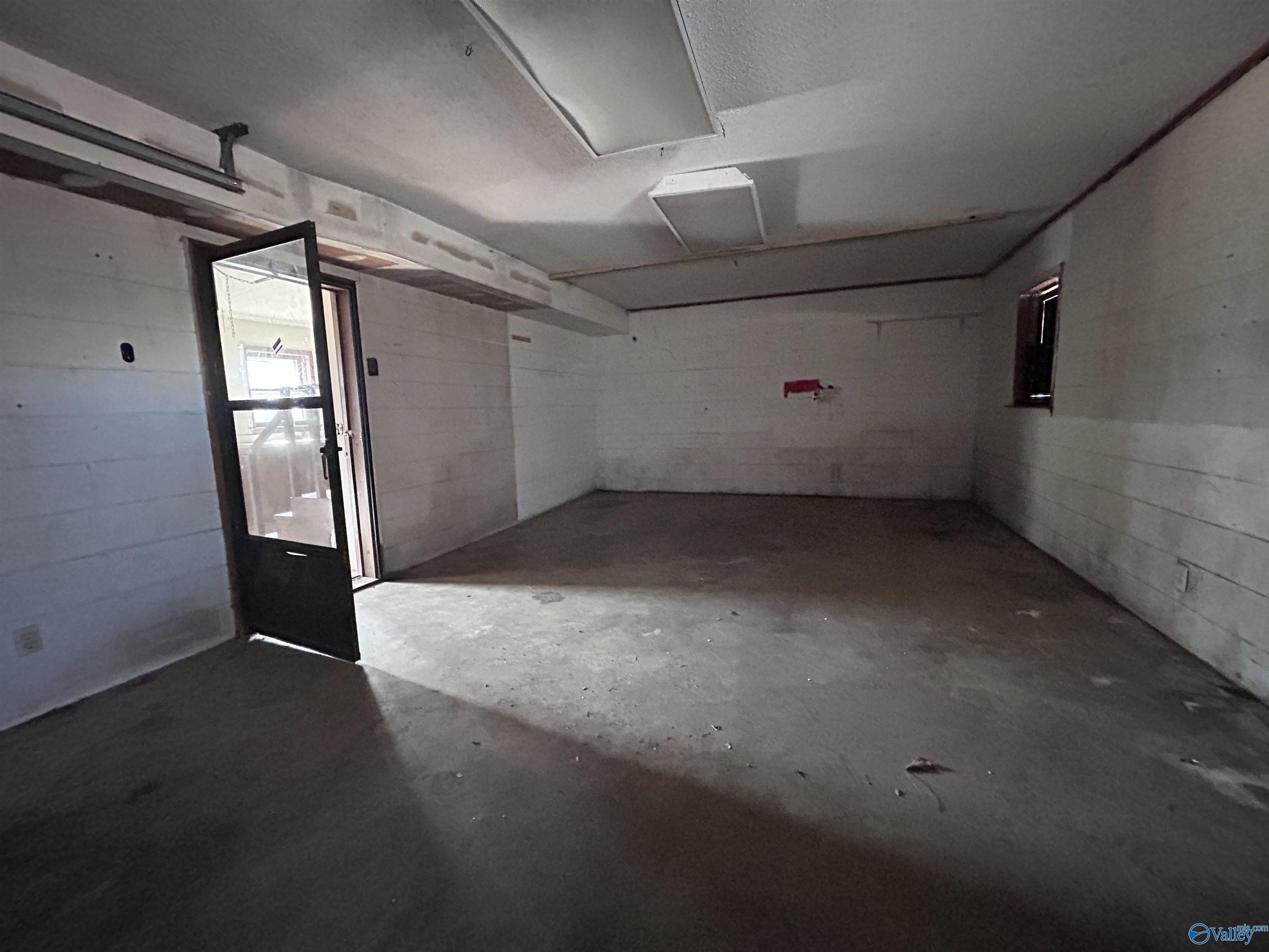 1487 Edmondson Street Houses For Sale in Albertville