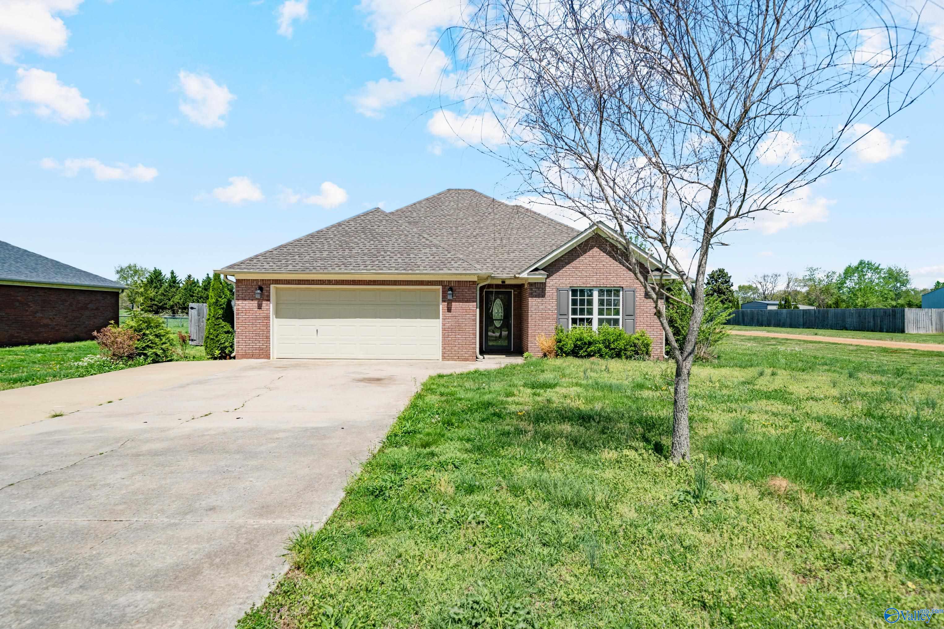 424 Banyon Road, Toney, Alabama image 1