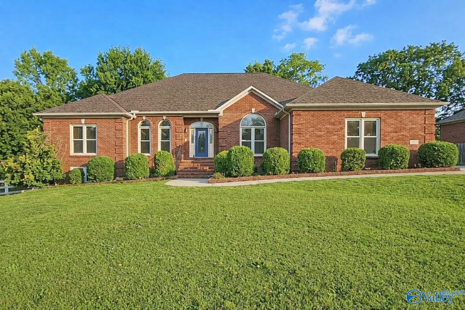 437 Clydebank Drive, Madison, AL 35758 | MLS 21912438 | Listing ...