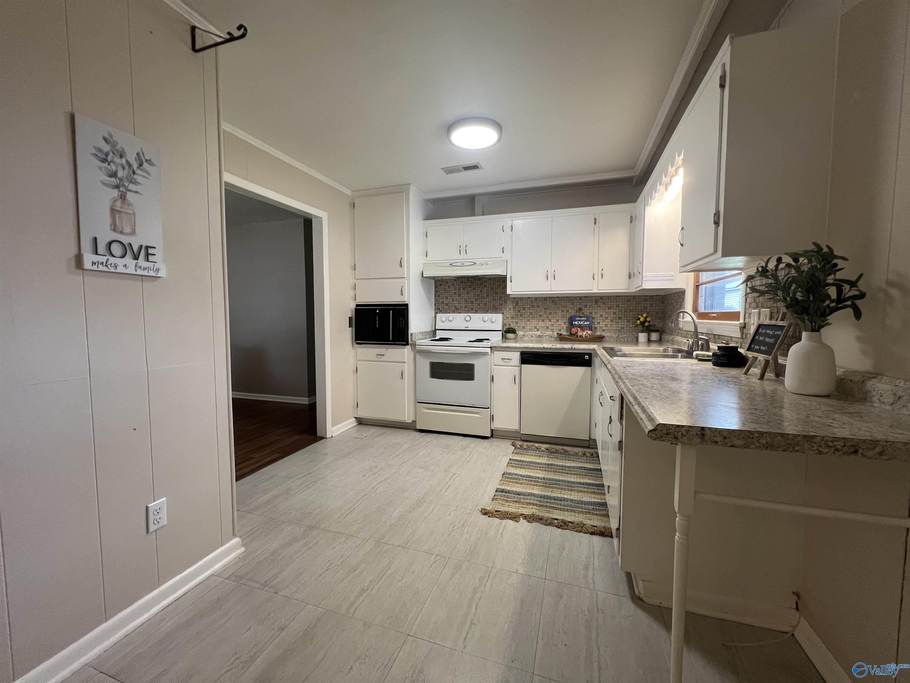 910 Cooper Lane, Hartselle, Alabama image 15