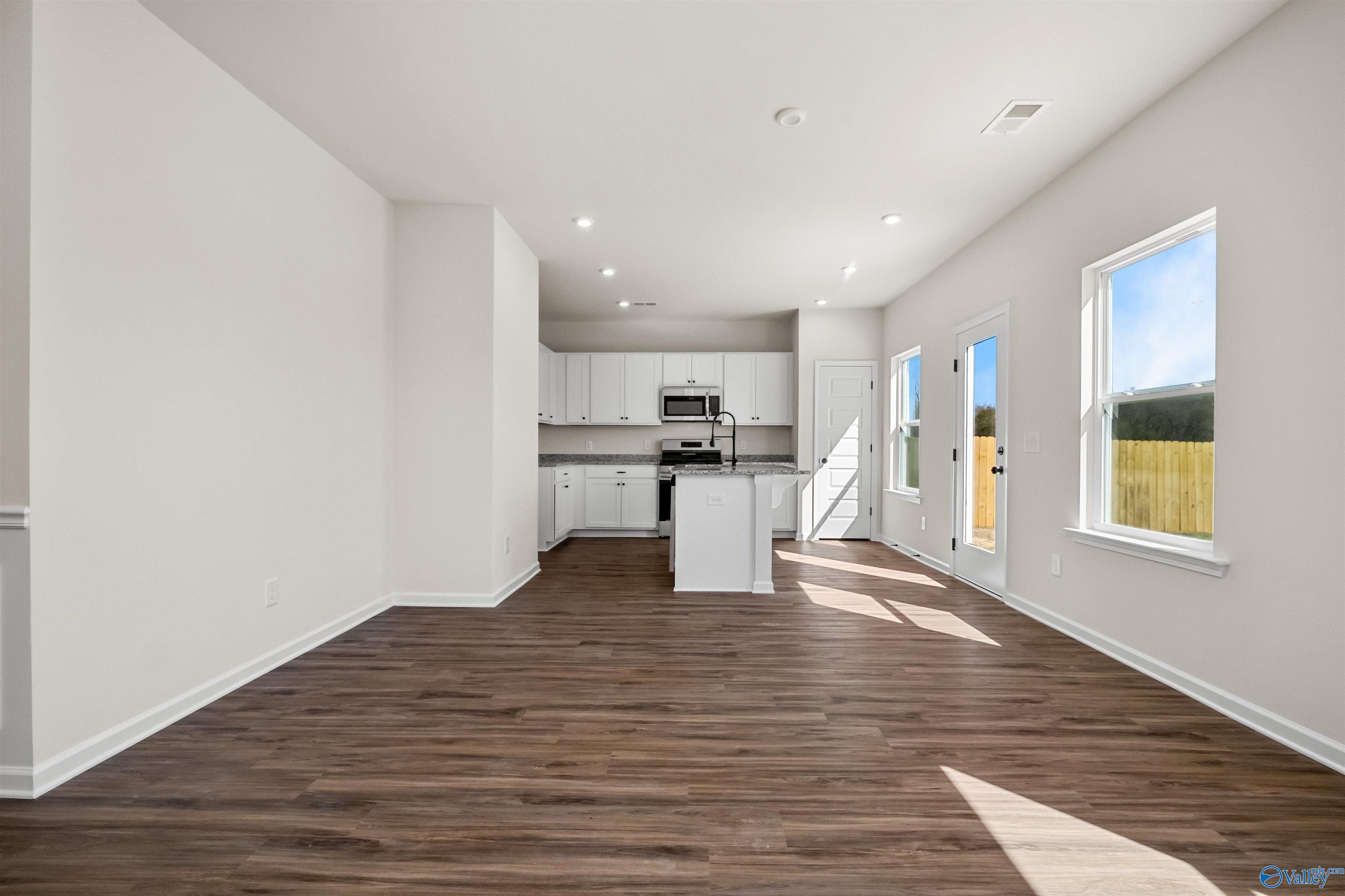 336 Emma Way
