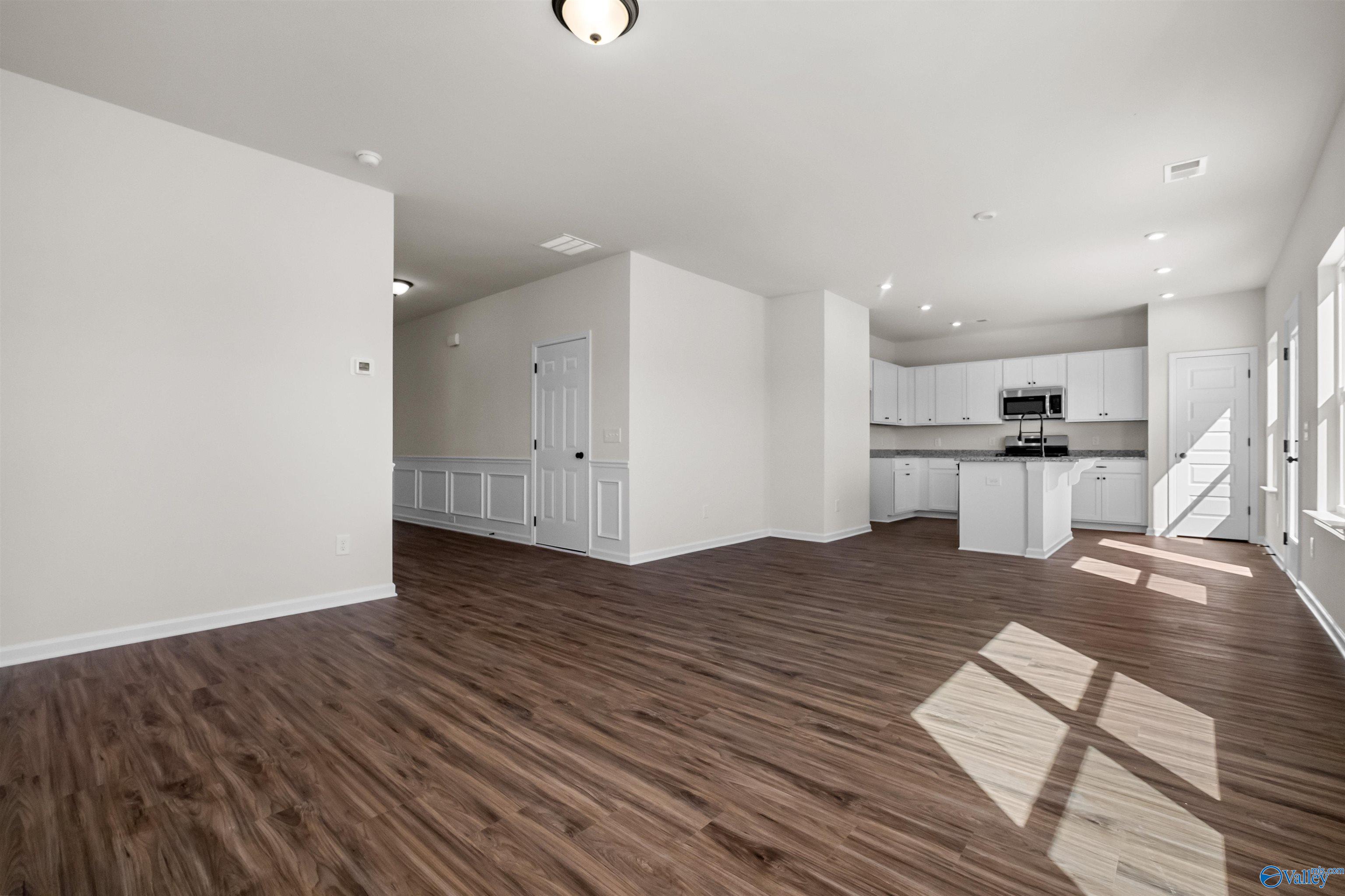 336 Emma Way
