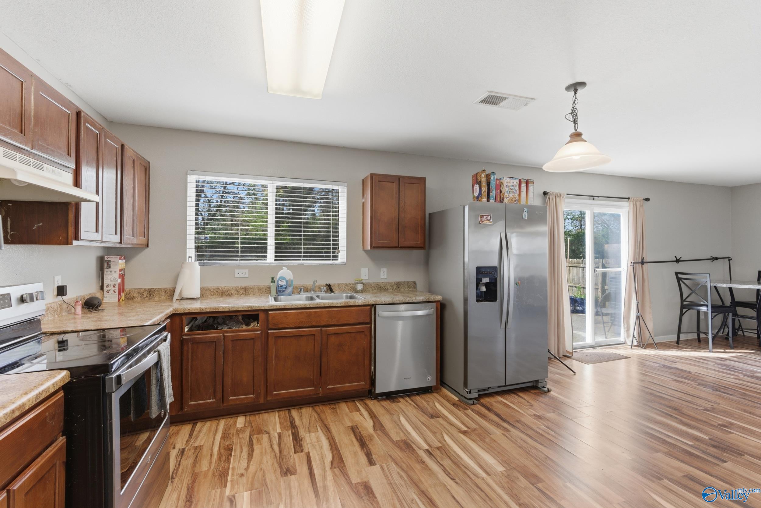 212 Whitestone Drive