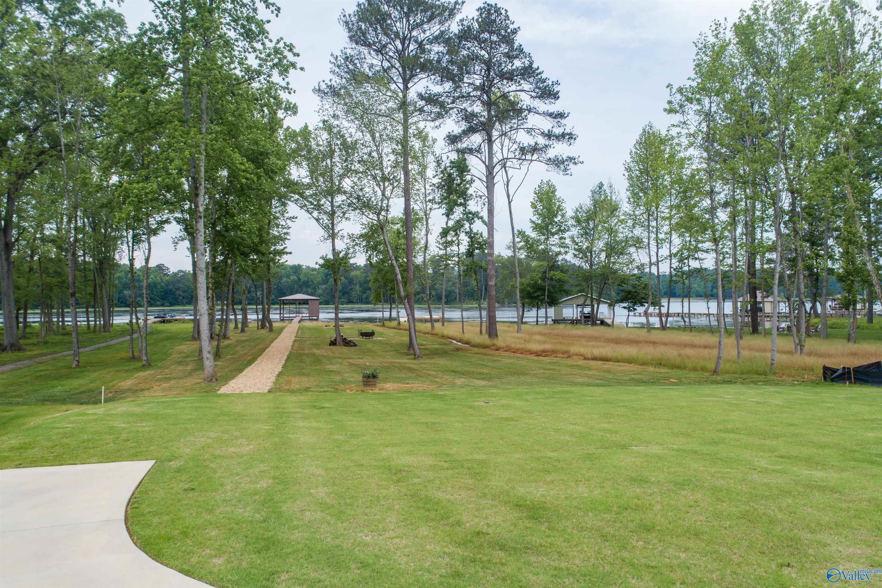 565 Goose Pond Island Drive, Scottsboro, Alabama image 29