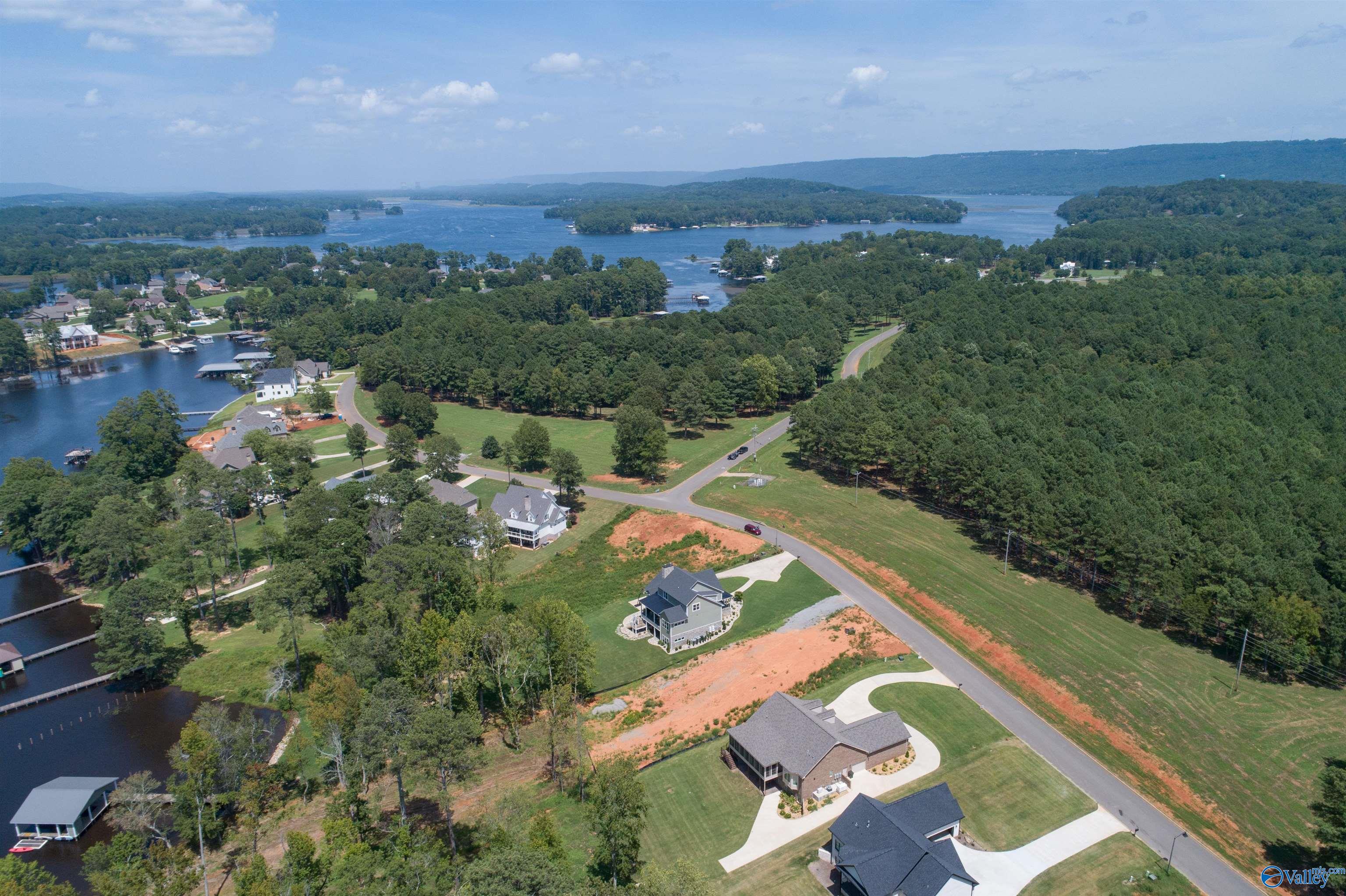 565 Goose Pond Island Drive, Scottsboro, Alabama image 40