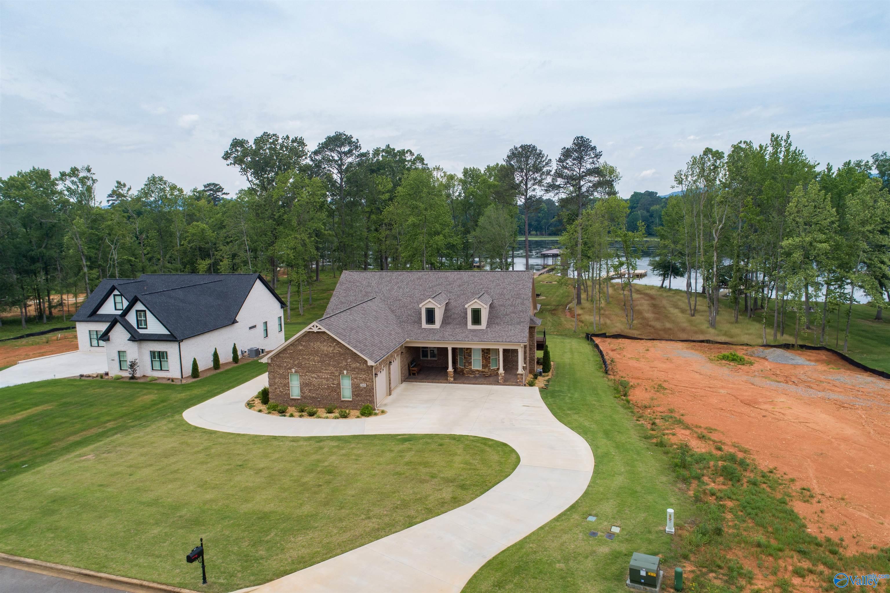 565 Goose Pond Island Drive, Scottsboro, Alabama image 3