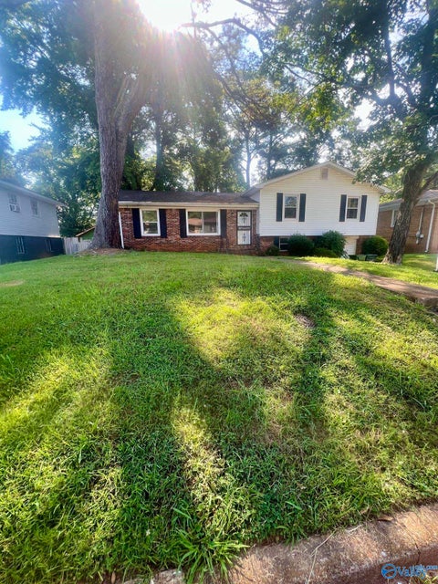 Homes For Sale - 2610 Rockwell Road<br/> Huntsville, AL 35810