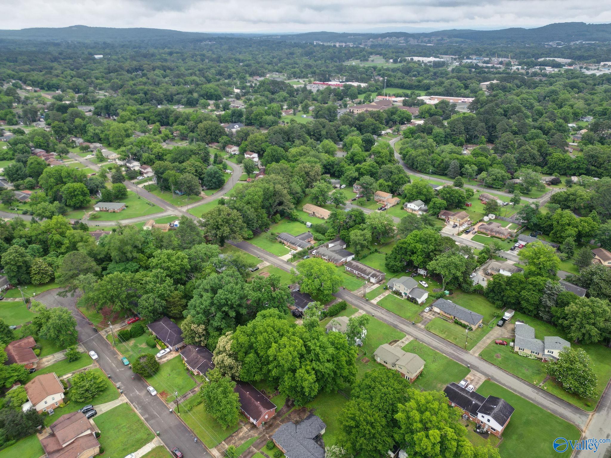 3105 Lewisburg Drive, Huntsville, Alabama image 32