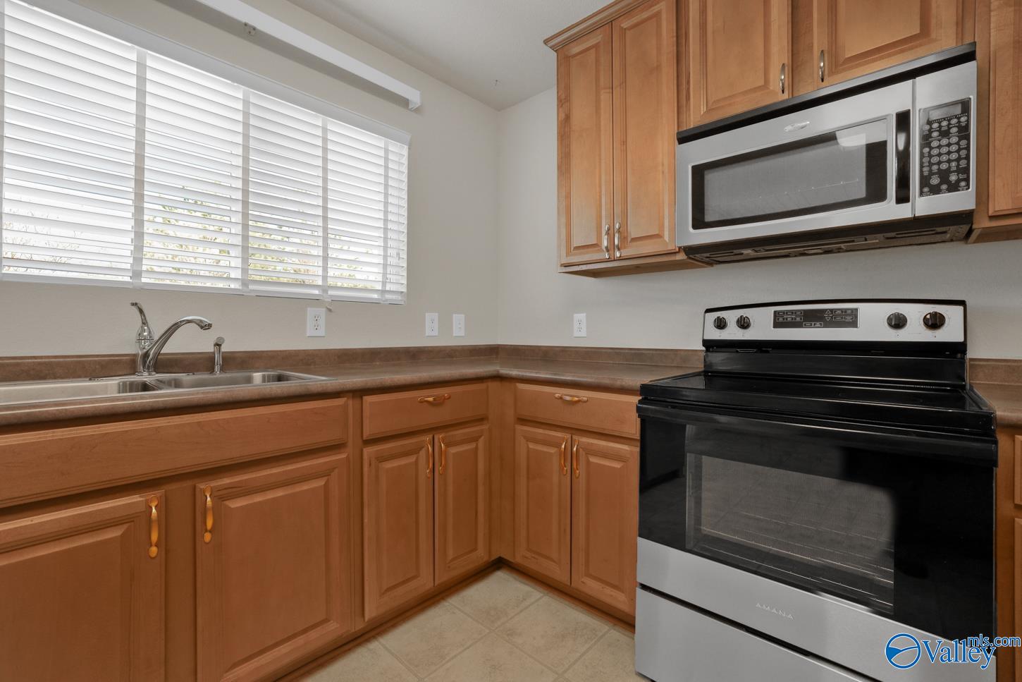 15318 Tyler Mill Drive, Athens, Alabama image 12
