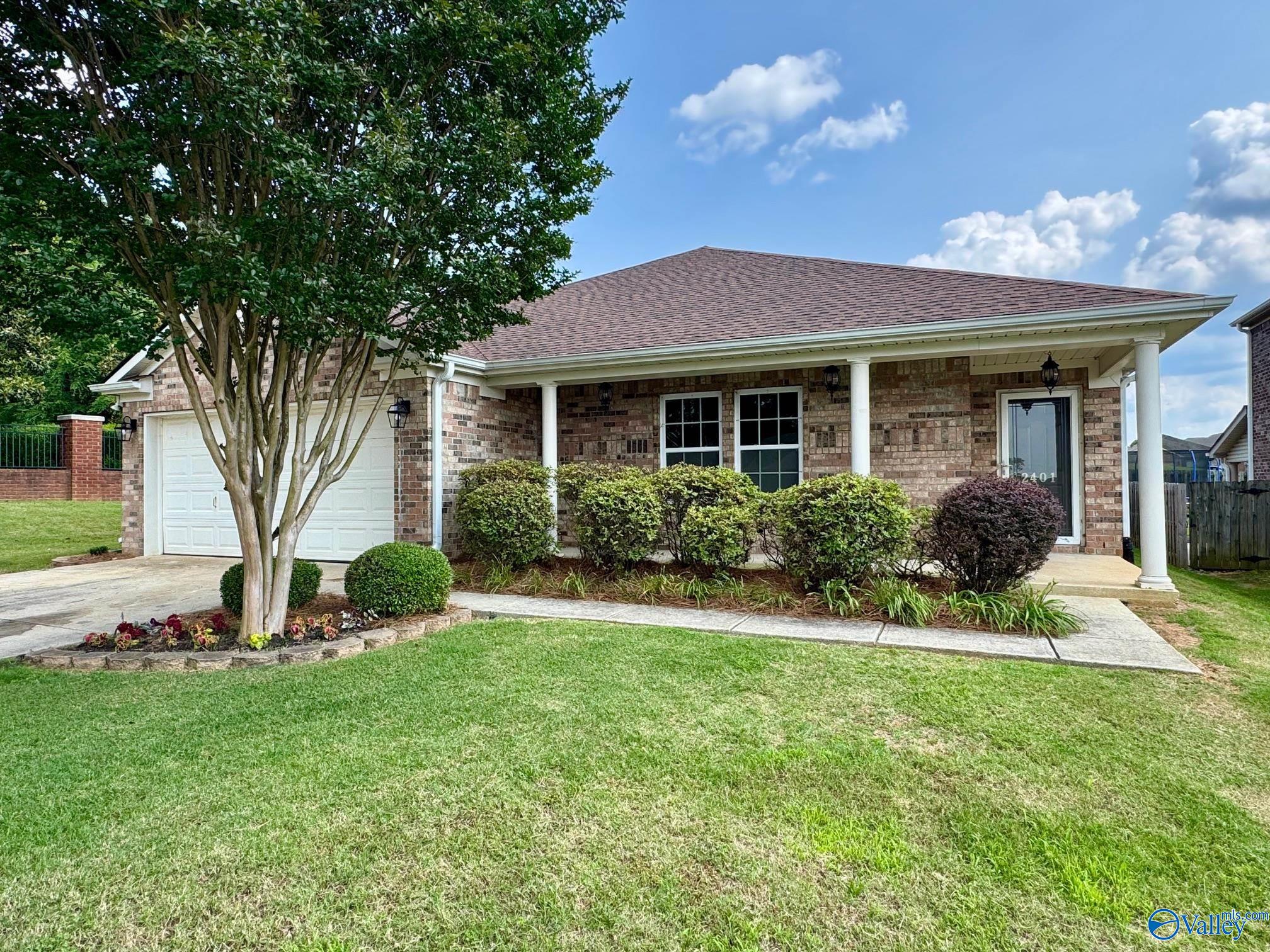 2401 Bell Manor Drive, Huntsville, Alabama image 2