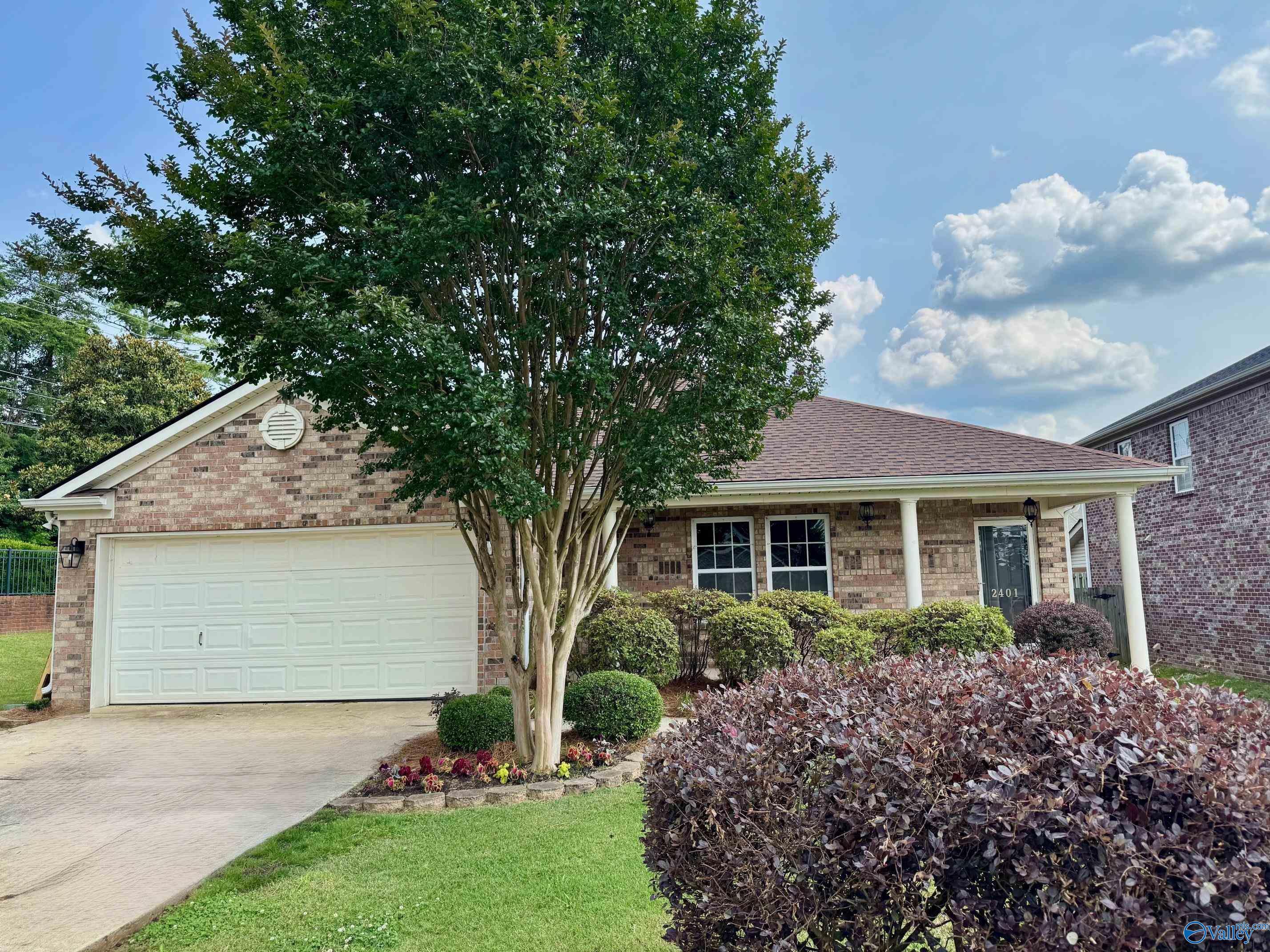 2401 Bell Manor Drive, Huntsville, Alabama image 1
