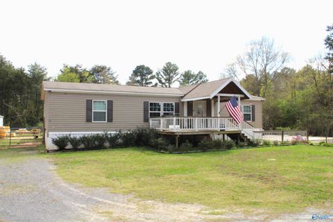 Mobile Home For Sale - 465 Pine Trail<br/> Etowah County, Altoona, AL 35952