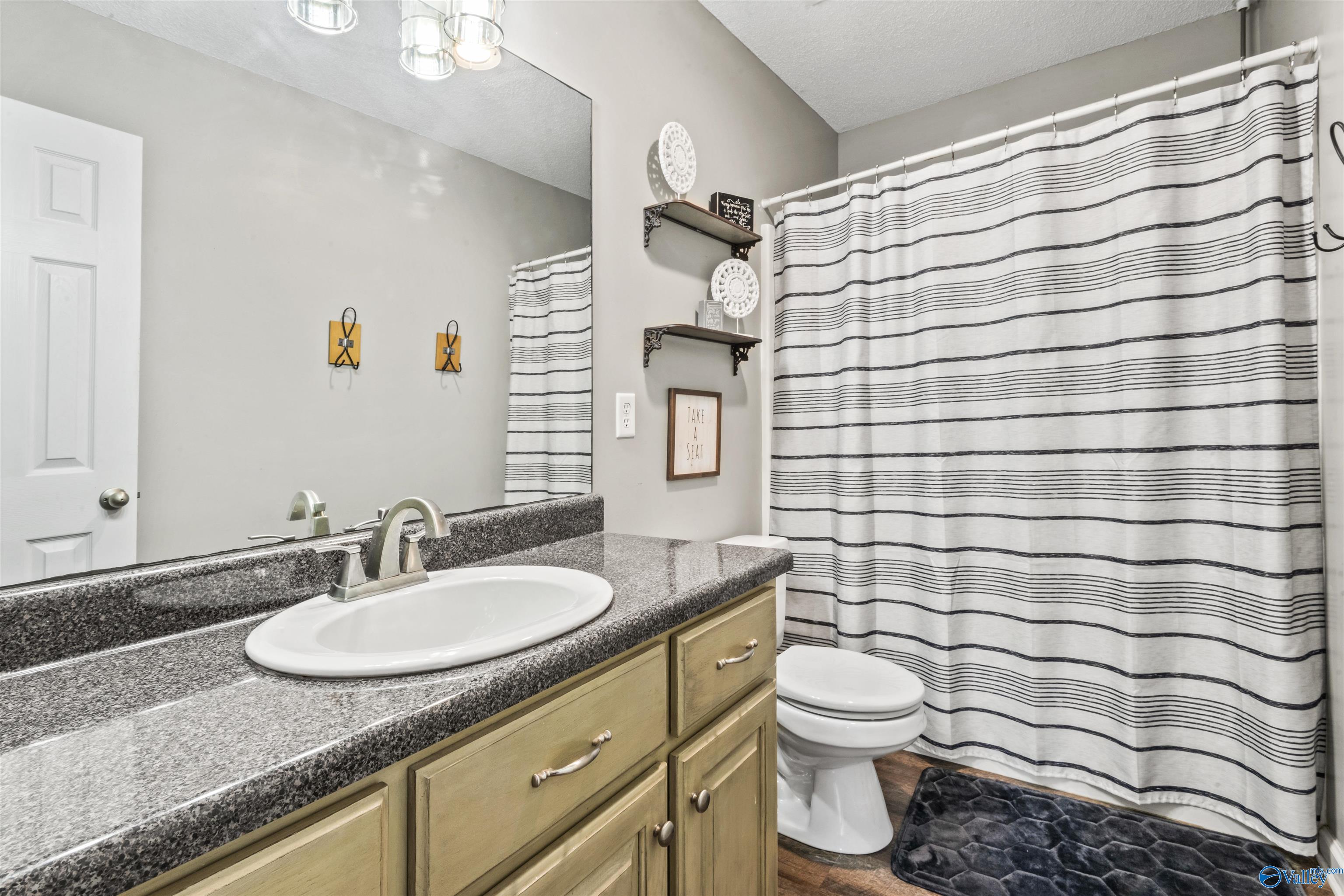 215 Granite Circle, Albertville, Alabama image 15