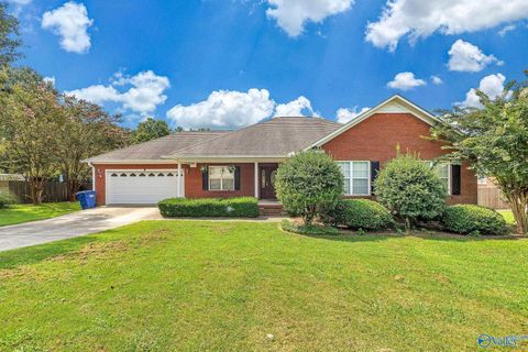 Photo of 1308 Dan Avenue, Albertville, AL 35950 (MLS # 21902220)