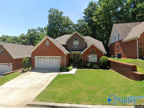 Photo of 2818 Creek Ridge Trail, Guntersville, AL 35976 (MLS # 21917535)
