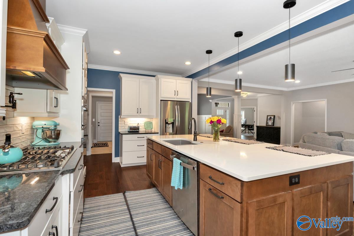 7528 Flint Crossing Circle, Owens Cross Roads, Alabama image 13