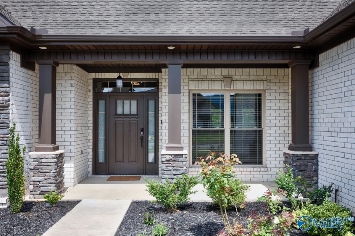 7528 Flint Crossing Circle, Owens Cross Roads, Alabama image 3