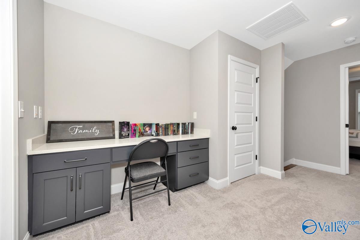 7528 Flint Crossing Circle, Owens Cross Roads, Alabama image 29