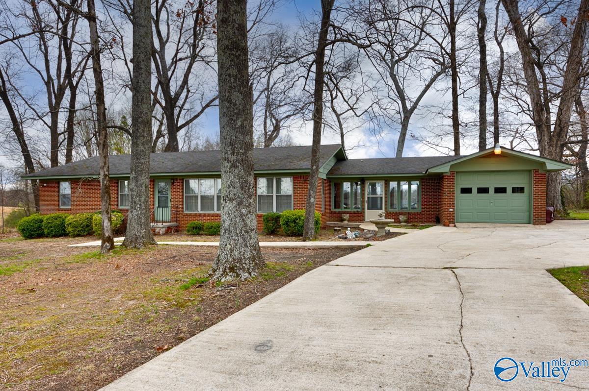 26155 Copeland Road, Athens, Alabama image 1