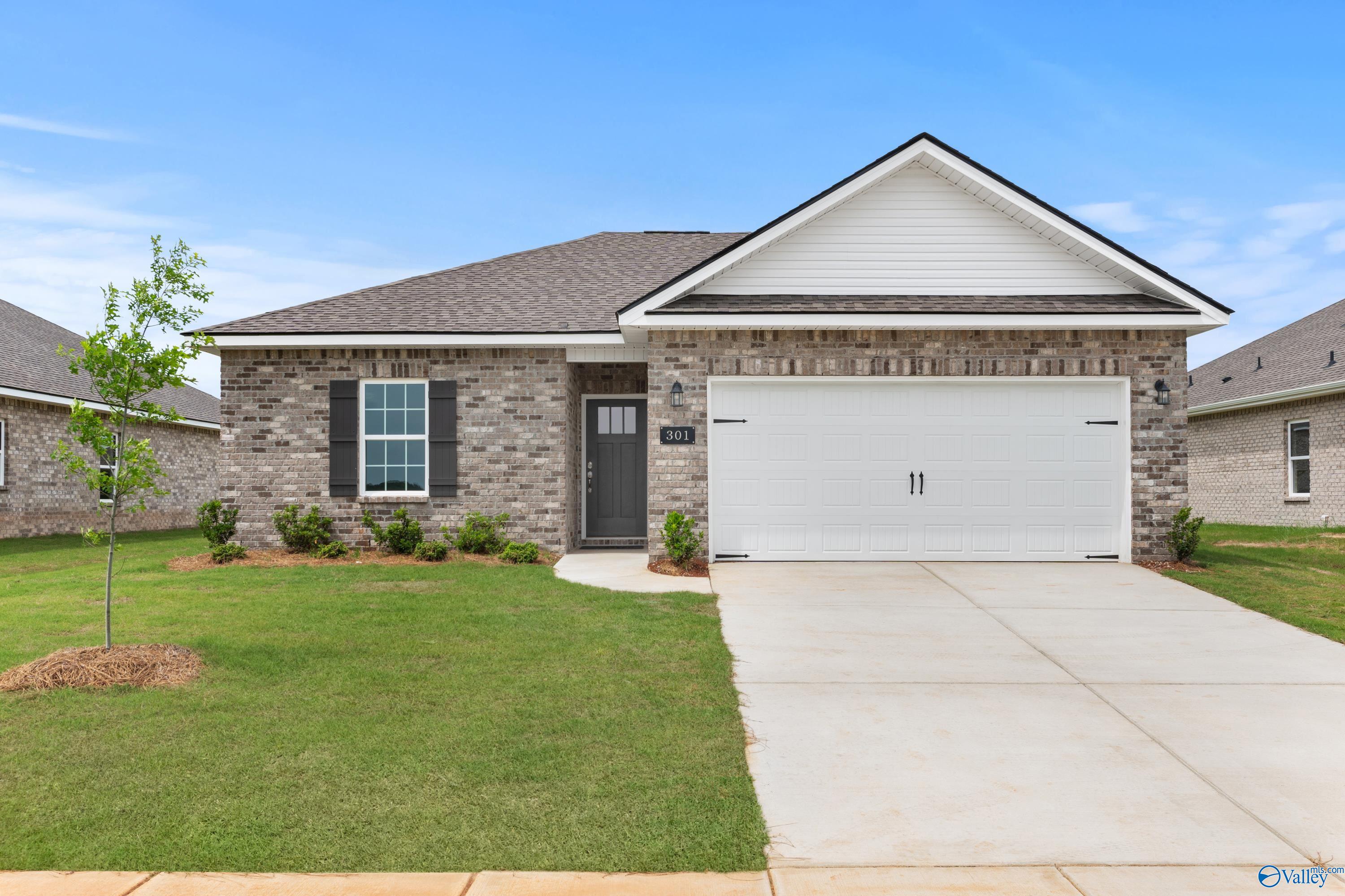 303 Keller Drive, Hazel Green, Alabama image 1