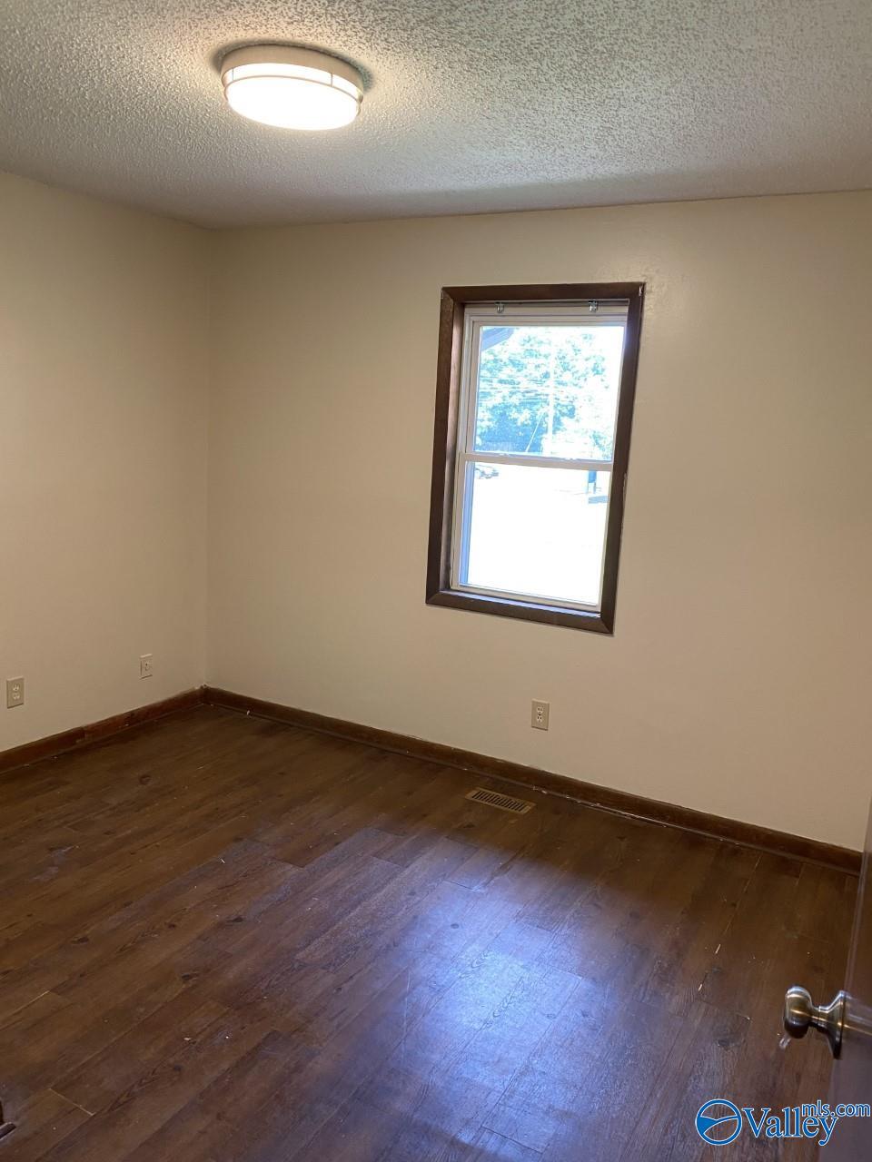 1332 Oshaughnessy Avenue NE 1234