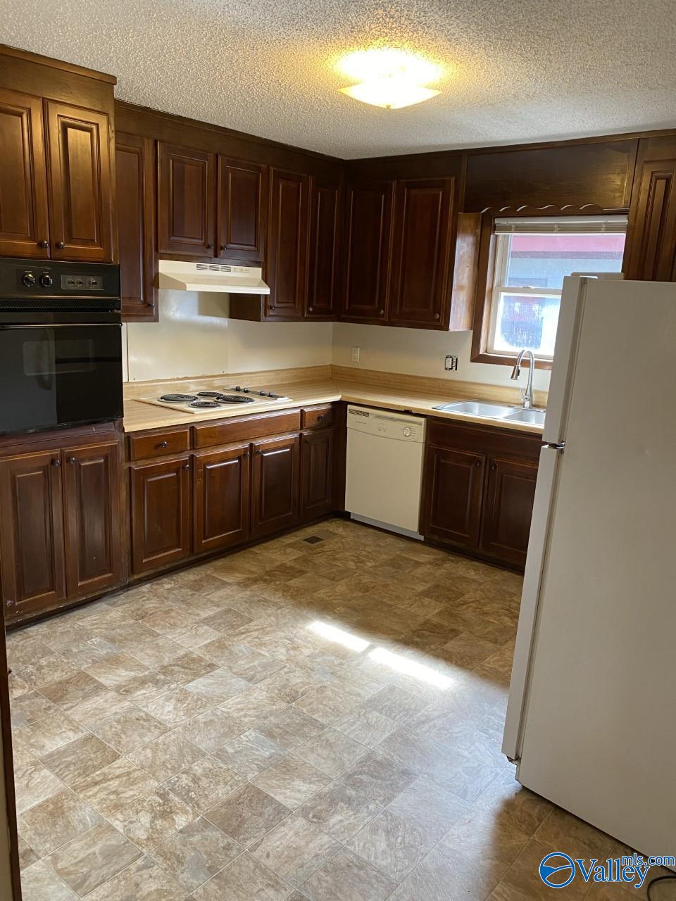 1332 Oshaughnessy Avenue NE 1234