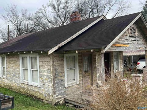 831 N 35th Street Gadsden AL 35904