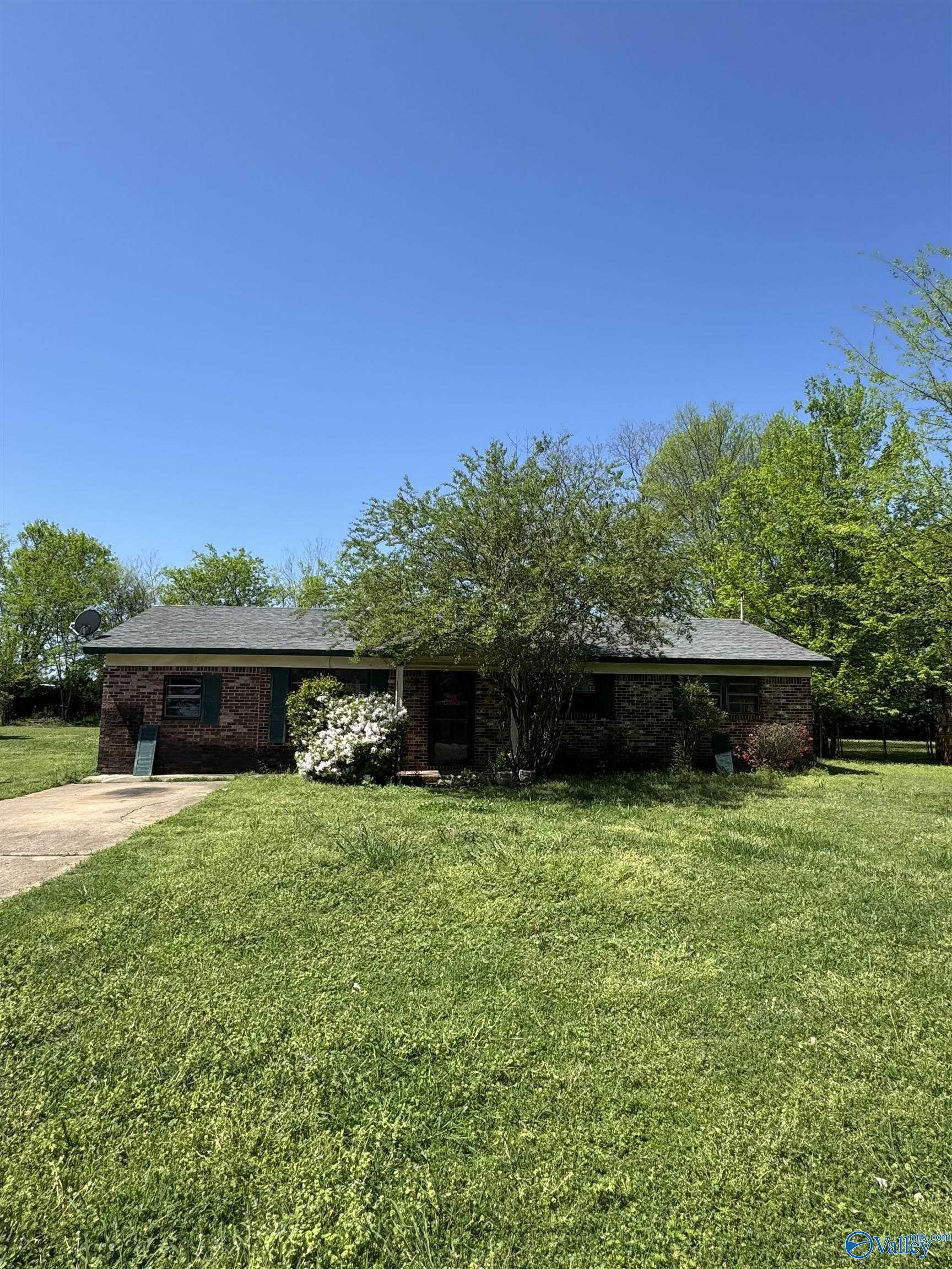 928 Spring Court, Decatur, Alabama image 1
