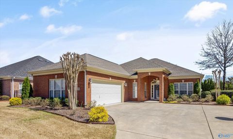 Photo of 2939 Eastern Shore Drive, Owens Cross Roads, AL 35763 (MLS # 21912718)