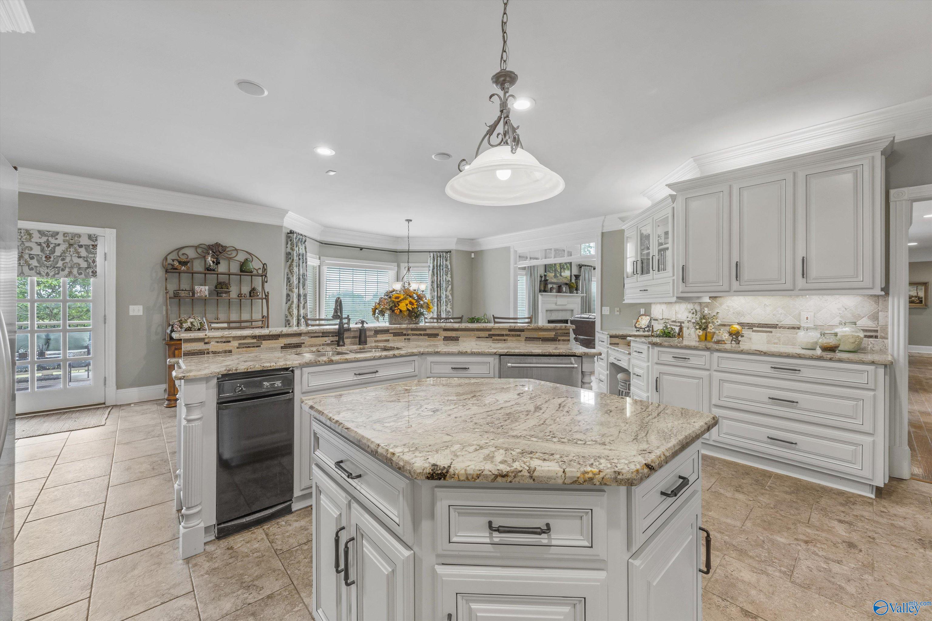 1274 Douglass Road, Huntsville, Alabama image 10