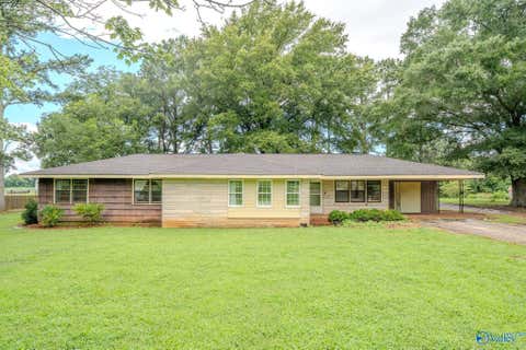 Homes For Sale - 3407 County Road 108<br/> Town Creek, AL 35672