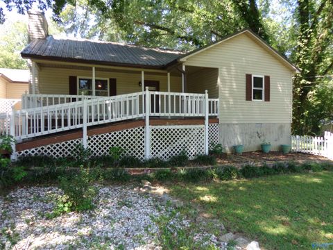 Homes For Sale - 1203 Cedar Creek Road<br/> Arab, AL 35016