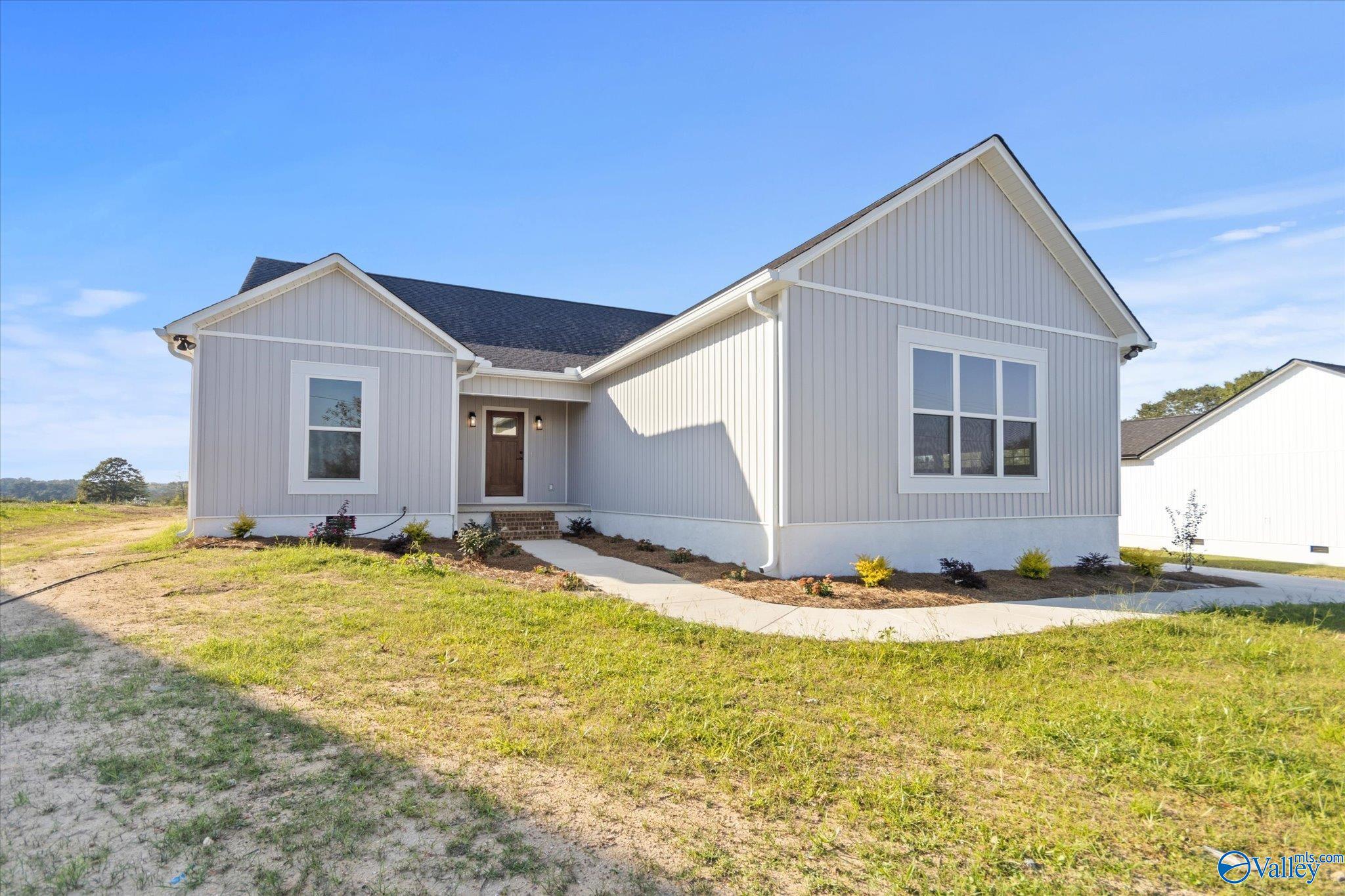 2117 Thomason Road, Albertville, Alabama image 1