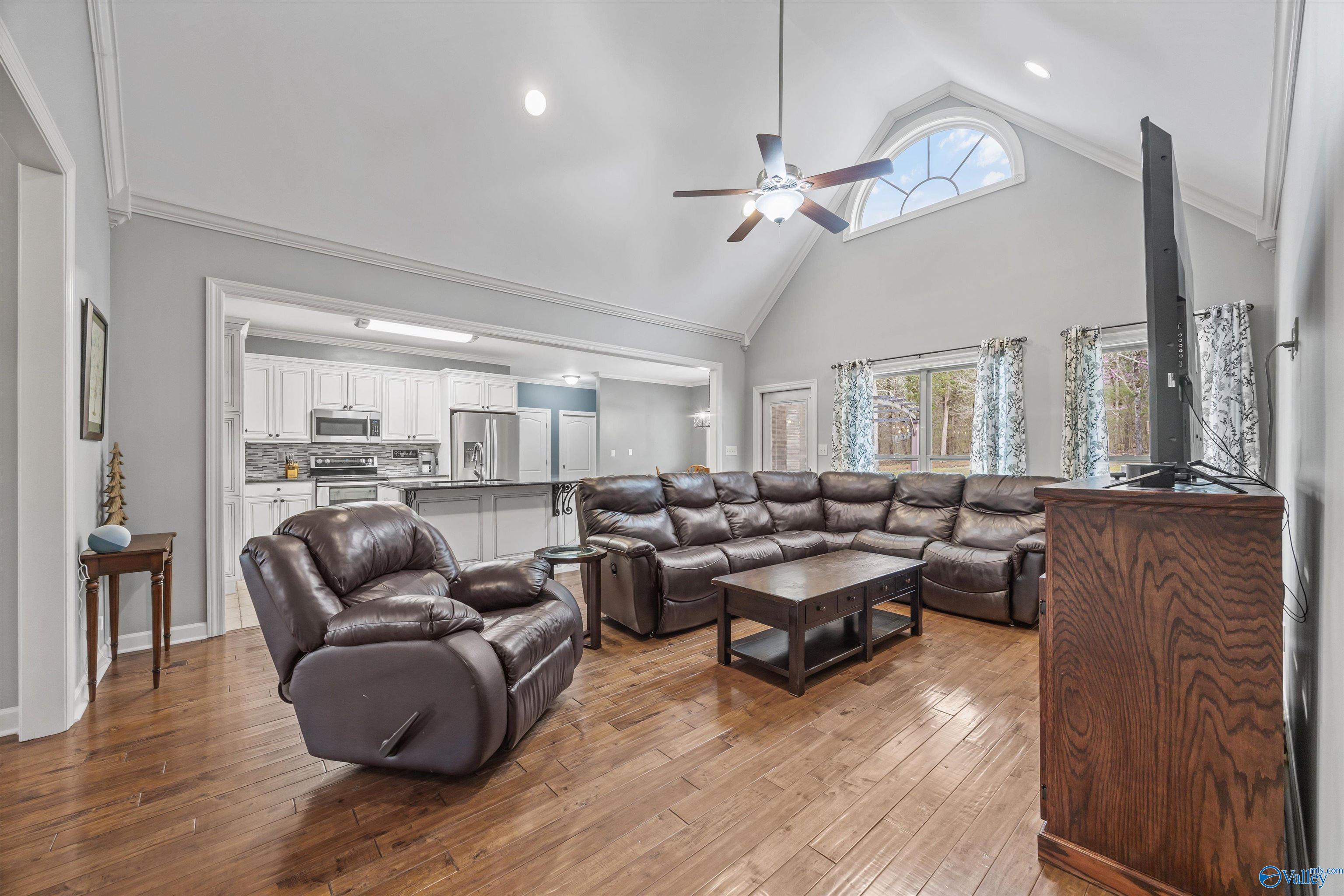 1194 Old Gurley Pike, New Hope, Alabama image 11