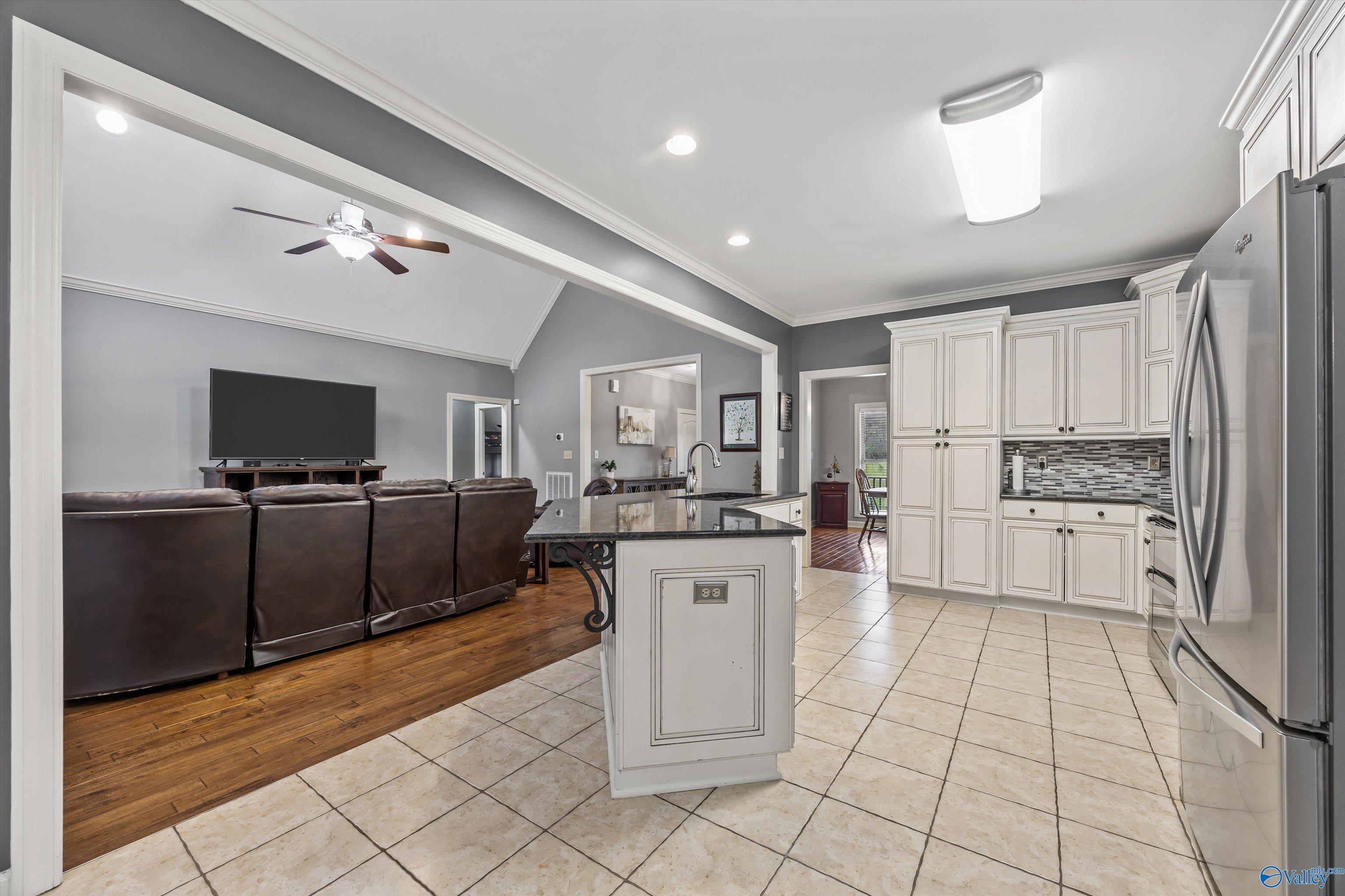 1194 Old Gurley Pike, New Hope, Alabama image 13