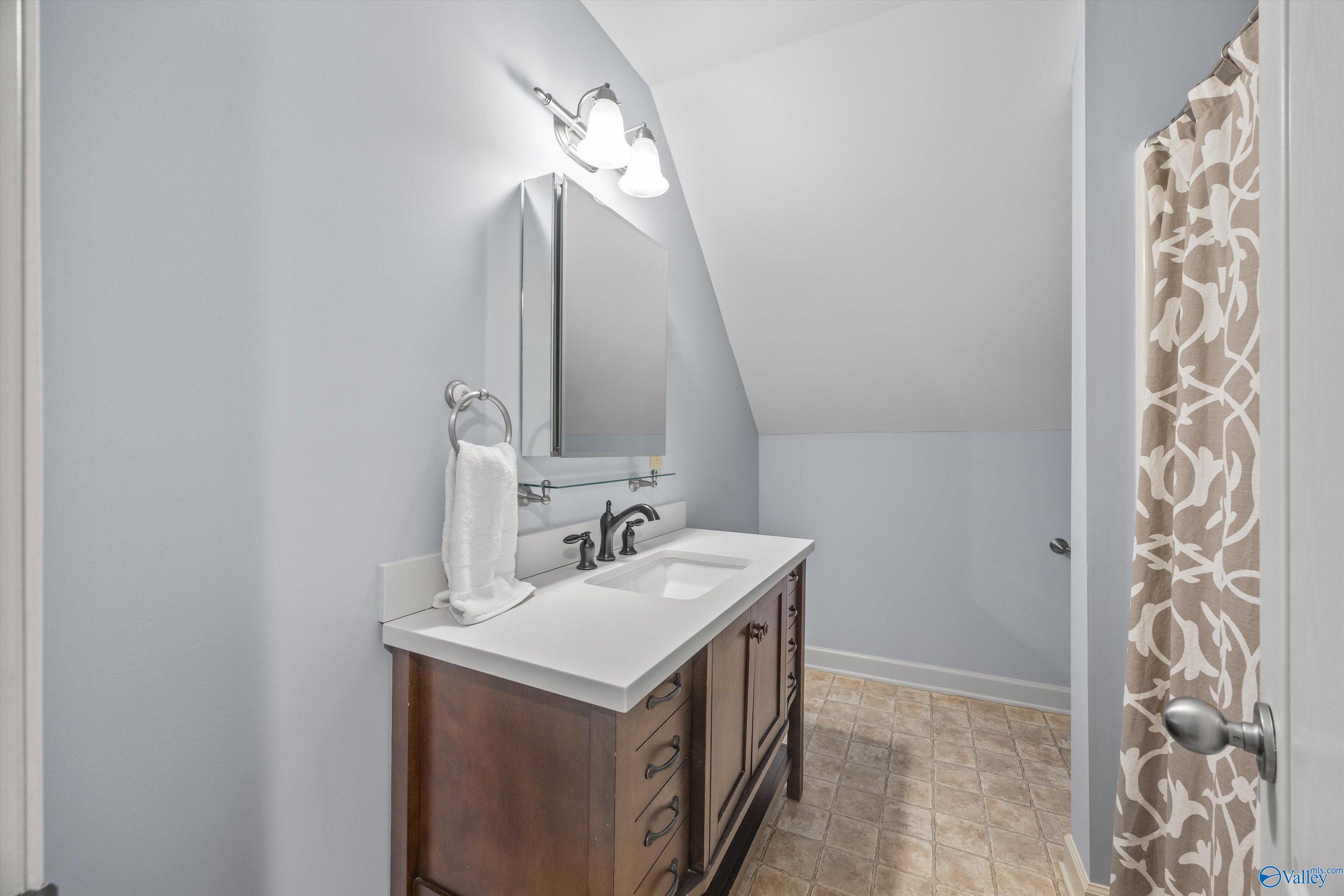 1194 Old Gurley Pike, New Hope, Alabama image 32