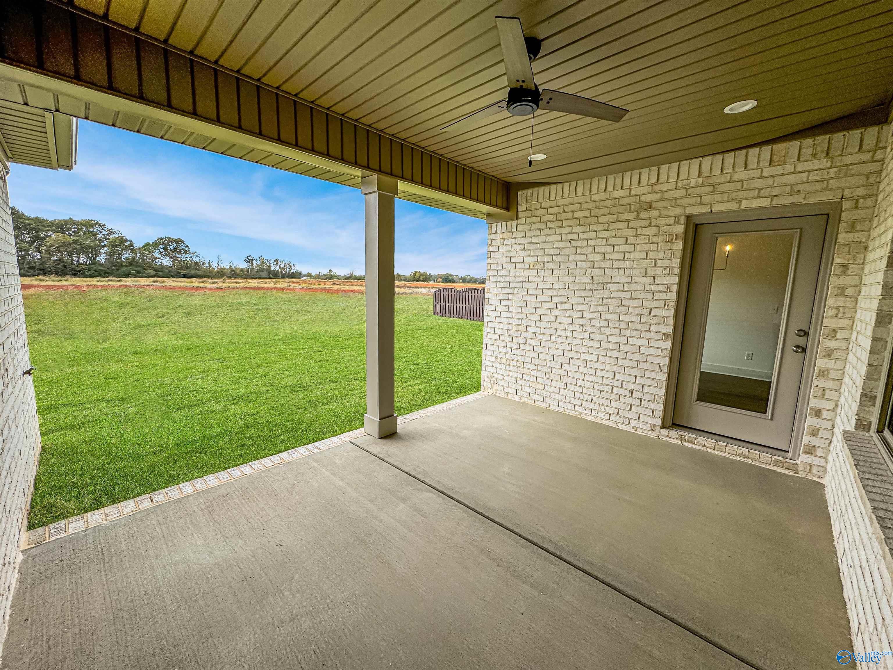 17205 Blue Briar Circle, Athens, Alabama image 40