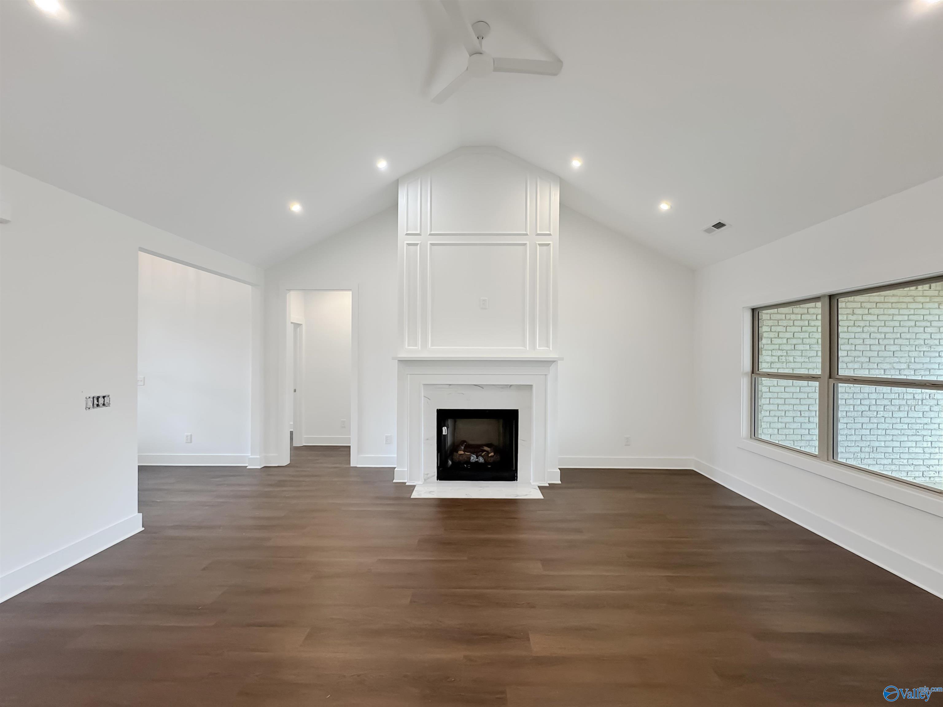 17205 Blue Briar Circle, Athens, Alabama image 17