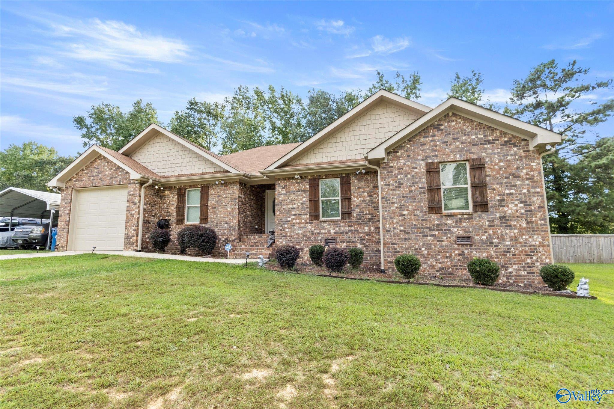 42 Tessa Circle, Albertville, Alabama image 2