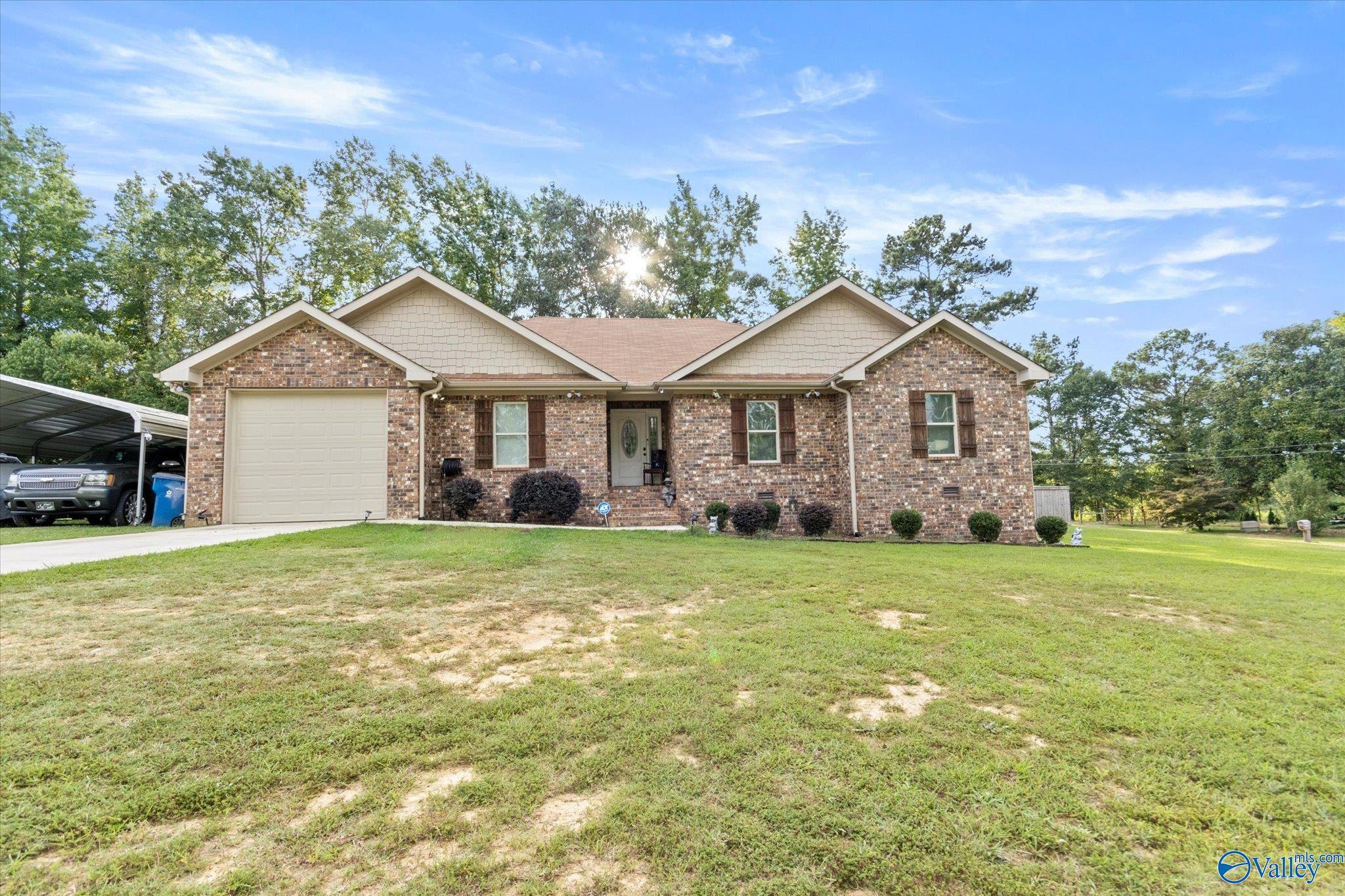 42 Tessa Circle, Albertville, Alabama image 1