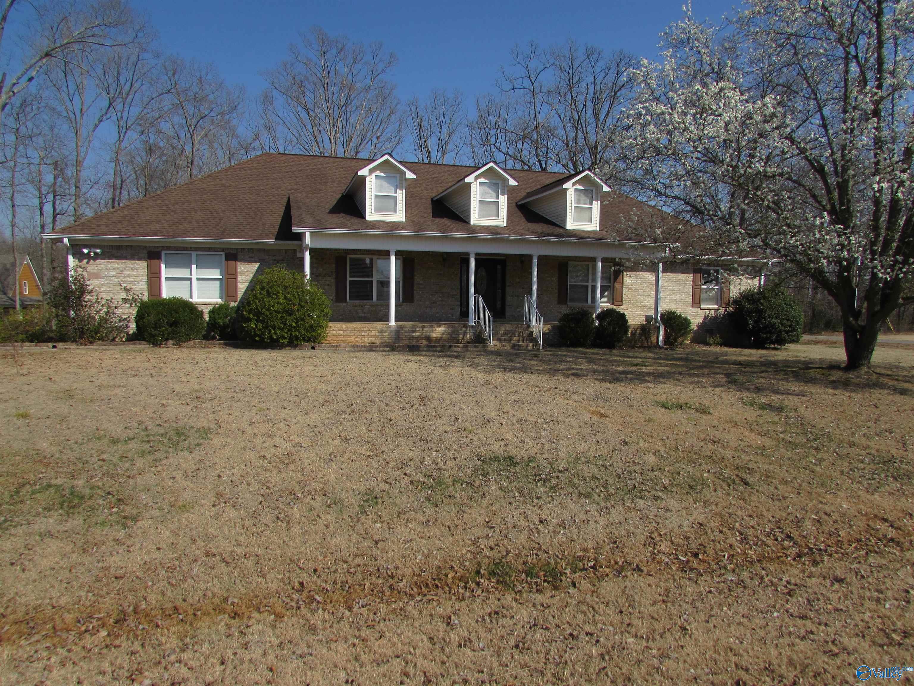 133 Turtle Bend Drive, Toney, Alabama image 2