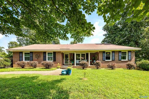 Homes For Sale - 109 Laurel Oak Road<br/> Huntsville, AL 35811
