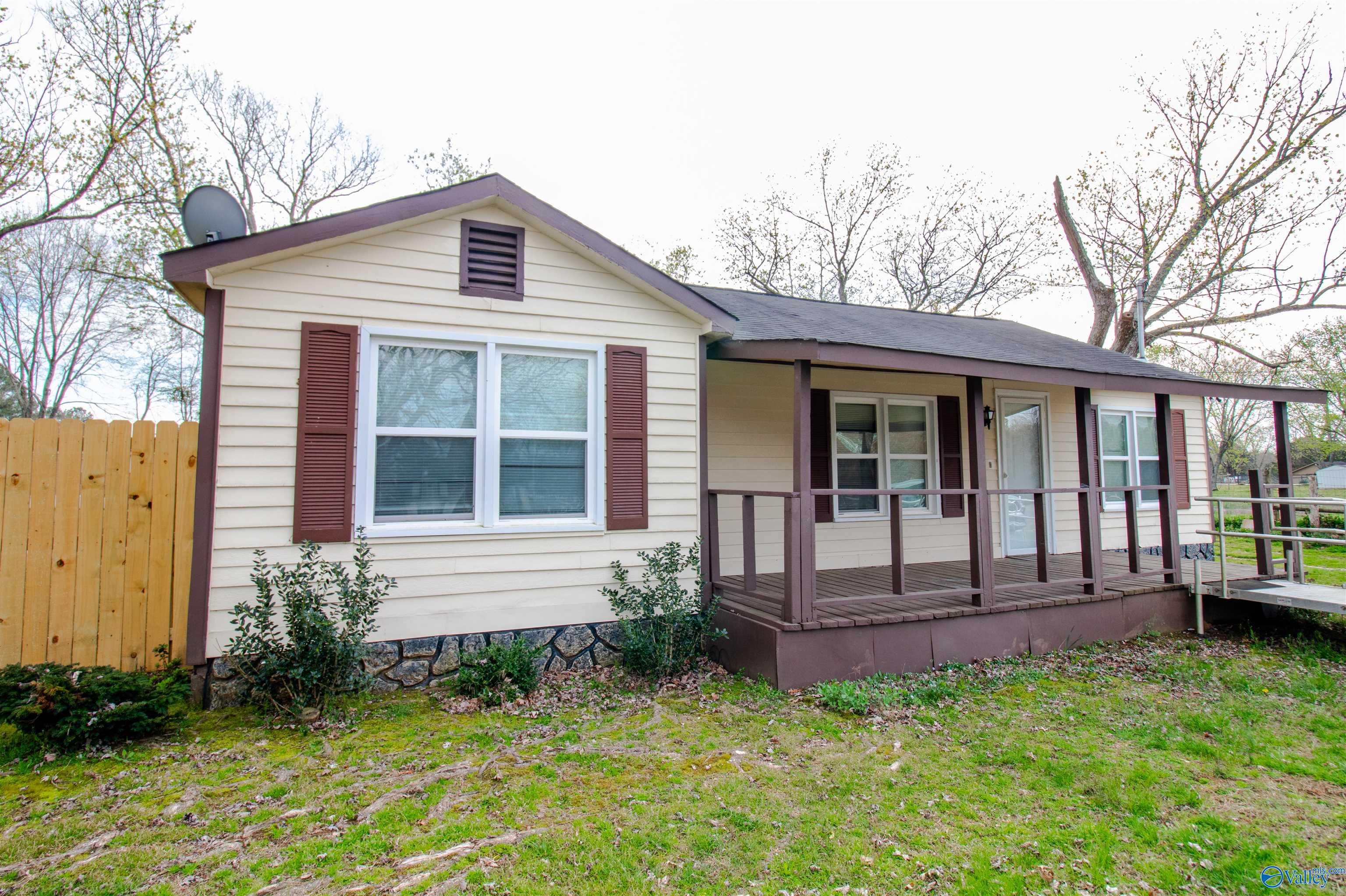 530 Hurricane Road, New Market, Alabama image 1