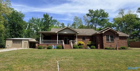 Homes For Sale - 11906 Poplar Hill Lane<br/> Athens, AL 35611